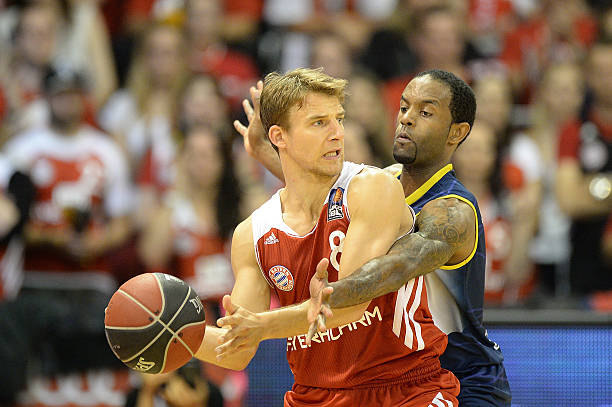 在公众舆论 在公众舆论